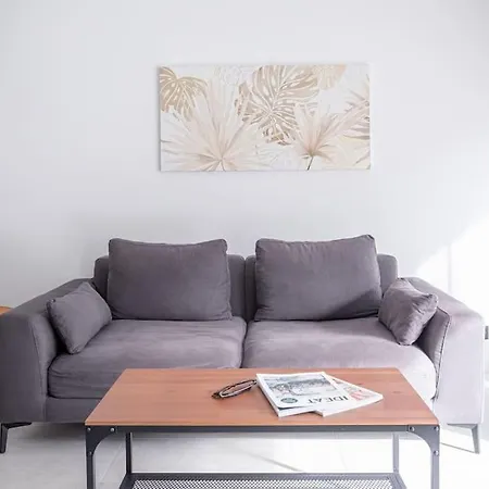 Amazing Apartment: Beachside Retreat With Terrace * Cannes