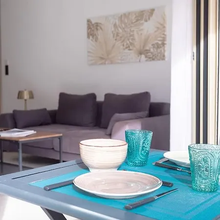 Amazing Apartment: Beachside Retreat With Terrace Apartment Cannes